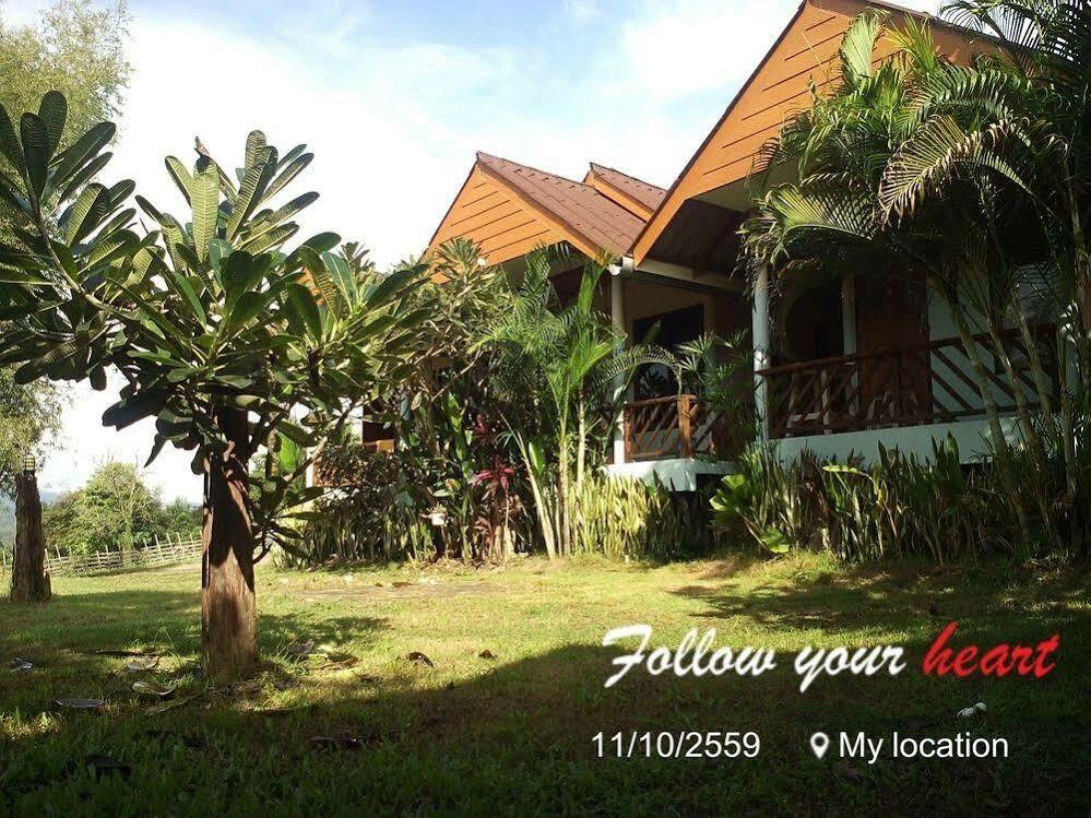 Banpak Phusuay Hotel Paj Kültér fotó