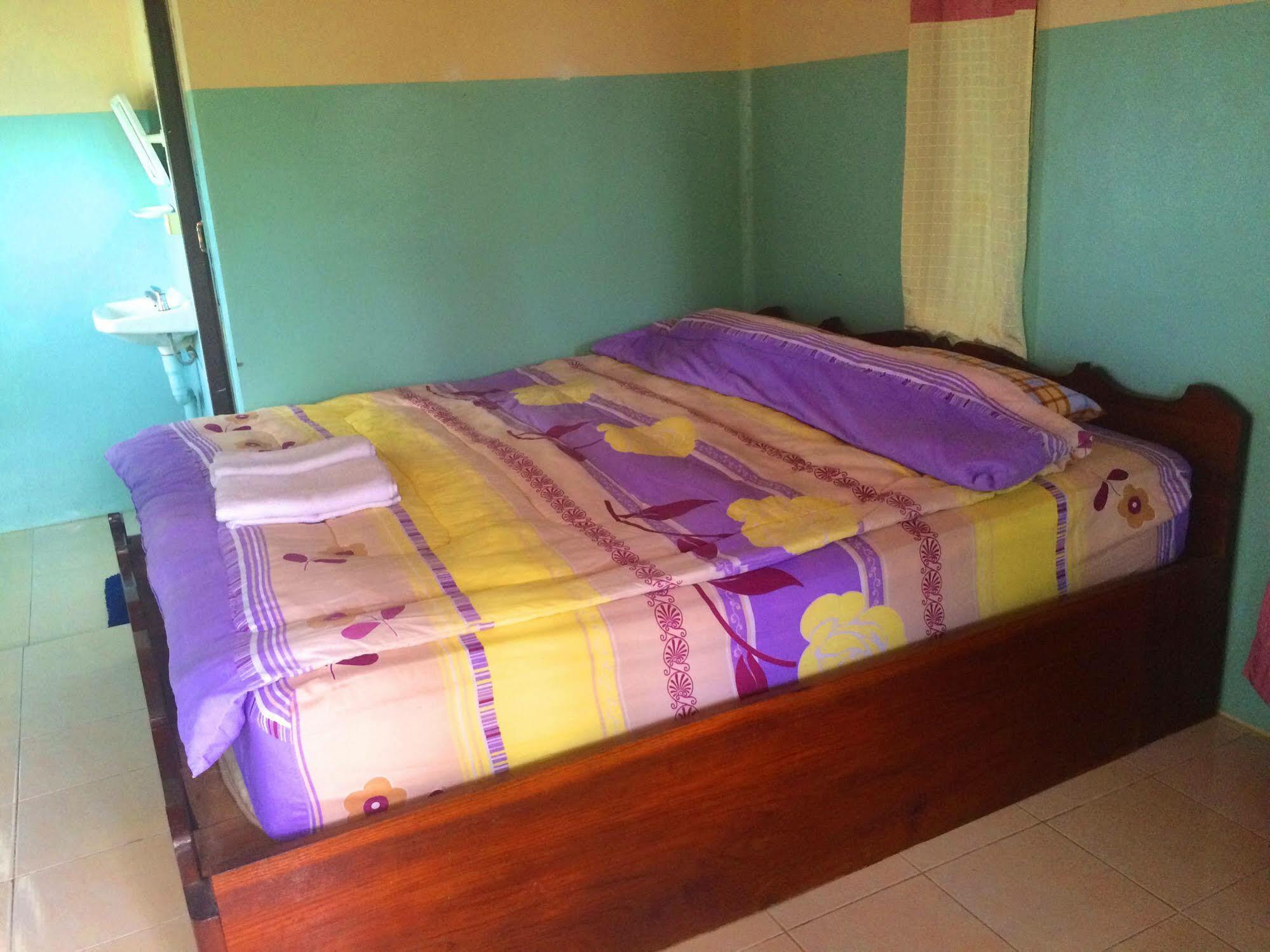 Banpak Phusuay Hotel Paj Kültér fotó