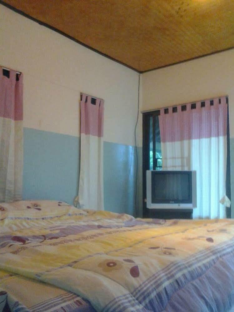 Banpak Phusuay Hotel Paj Kültér fotó
